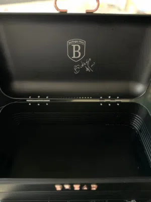 BERLINGER HOUSE breadbox