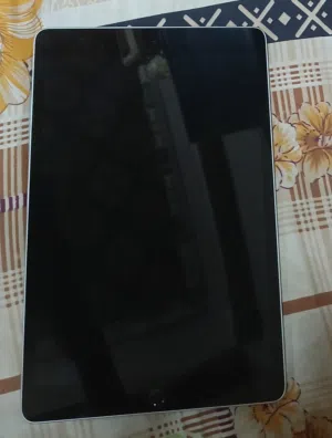 للبيع أيباد 9 نظيف واستخدام خفيف جدا ما يشكي من حاجة  مطلوب فيه 75 ريال وقابل للتفاوض اقرأ الوصف