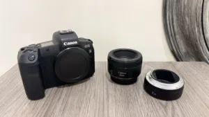 للبيع كاميرا Canon EOS R
