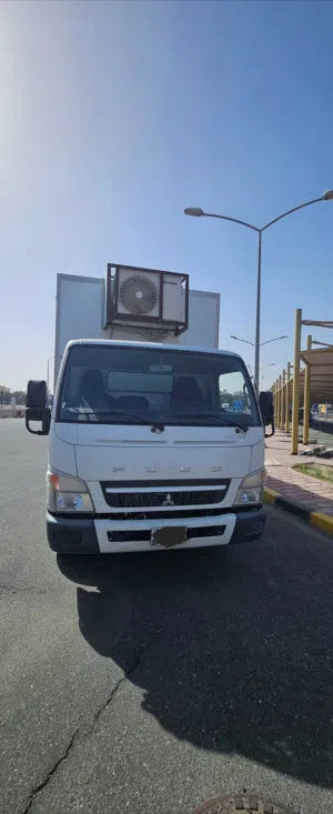 Mitsubishi . Fuso . 2018 . New1