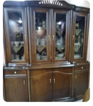 بوفيه بحاله جيده جدا كبير