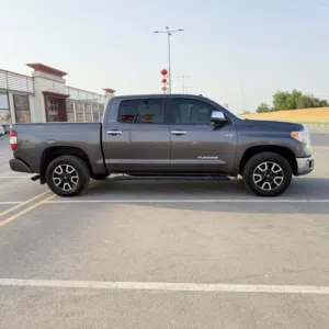 Used Toyota Tundra in Al Batinah