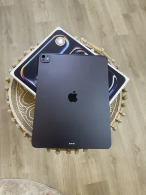 ايباد ابل M5 نضافته كلش جديد للبيع