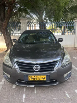 Nissan Altima 2015 GCC 99K KM Only Accident Free OMR 2300