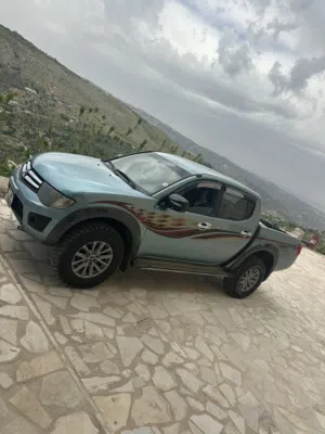 بكب متسوبيشي لبيع