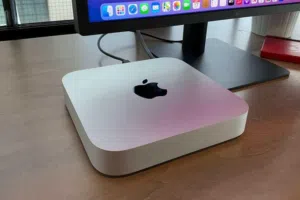 2020 Apple Mac Mini with Apple M1 Chip (8GB RAM, 512GB SSD Storage) Silver