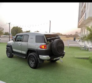 Used Toyota FJ in Al Dakhiliya