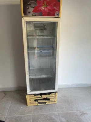 تلاجه عرض للبيع اقرا الوصف