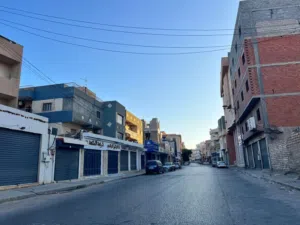 مبنى تجاري سكني