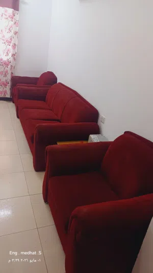 جلسة واثاث للبيع لسرعة البيع باسعار بسيطة