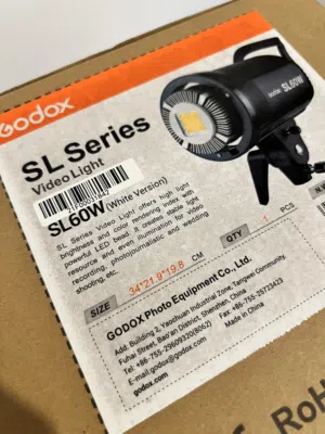 إضاءة Godox SL60W مع سوفت بوكس