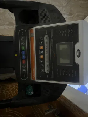 جهاز جري نضيف مستخدم. قليل انترك وعطل بي الماطور وكف يرادله صيانه السعر خاص