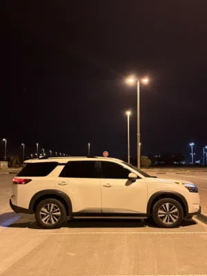 Nissan Pathfinder 2023 GCC specs