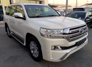 تويوتا لانكدروزر GXR V8 فتحة مخمل صيغ الوكالة بلكامل وبحالة الوكالة محركات شد وكالة مالك اول