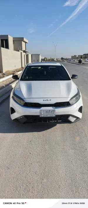 كيا فورتي جيتي فول مواصفات  كير عادي مديل 22 معوقين ذقار للبيع او المراوس حسب القناعه