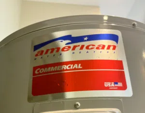 سخان ماء صناعي تجاري منزلي نوع American امريكي الصنع ( جديد ) سعة 303 لتر