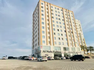 شقة مفروشة فرش راقي للإيجار بالمعبيلة  شارع النزهة - مقابل الشيف السعودي
