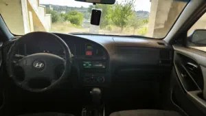 هيونداي إلنترا 2004 للبيع