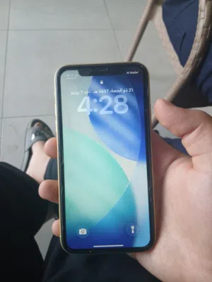 Apple iPhone 11 128 GB in Tripoli