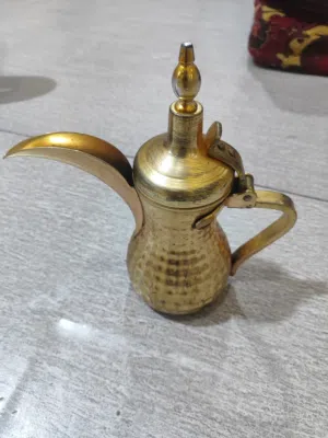 دلة كهوة اصلية  عكازات جديده استخدام شهر