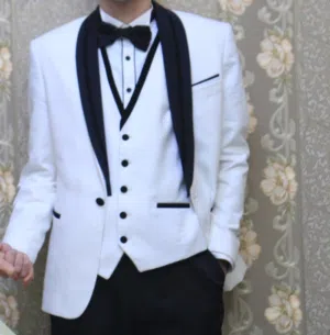 بدلة عريس جديدة بحالة ممتازة استخدام مرة واحدة فقط