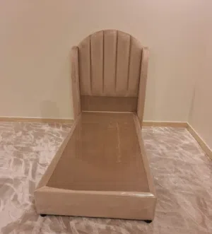 سرير خشب طلب وحسب تصميم