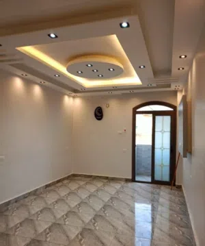 مدينة الشروق البوابة 2 بجوار نيابة الشروق وبد ر ونيابة المرور وأسواق الخير 5دقايق لكارفور
