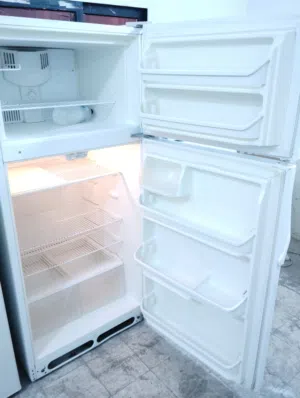 للبيع ثلاجه تبريد وتجميد قوي بحاله ممتازه ثلاجه فرجدير امركي 22 قدم حجم كبير بحاله ممتازه معا التوصل