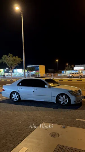 Used Lexus LS in Fujairah