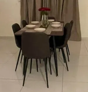 6 Persons Dining Table