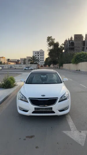 كيا كادينزا للبيع محرك 24gdi جمرك السياره عيب لا للبيع او افاري
