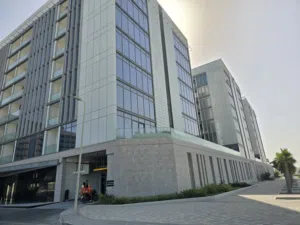 شقه للايجار مفروش شامل الكهرباء في جزيرة دلمونيا