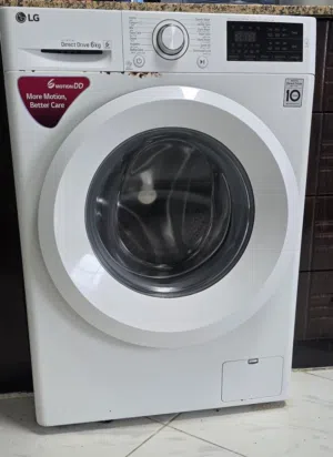 LG LUNDRY MACHINE 7kg