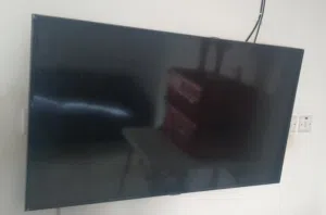 شاشة مكسورة - broken screen - سامسونج سمارت 49 انش - لا يعمل