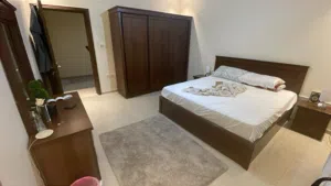 غرفة نوم كامله مع مرتبه سليب هاي