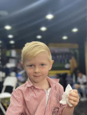 حلاق منزلي للتواصل