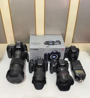 Canon R, 5D IV, 760D, 750D and lens for sale for more information please check Description