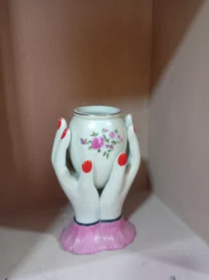مزهرية من قبل جيل السبعينات