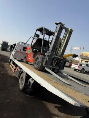 رافعه مسقط صحار البريمي نزوى وجميع الولايات ودول الخليج طلعات شبه يوميه ونش نقل سيارات
