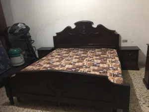 غرفة نوم كامله - خزانه 6 درفات + سرير مزدوج + تسريحه + شماعه + كمودينتين -خشب لاتيه