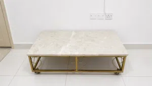 طاولة رخامية