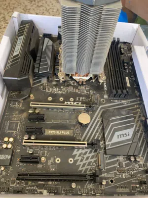 Boared z370 i3 8100