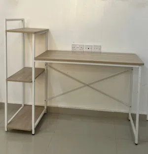 طاولة للبيع