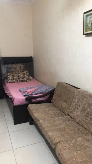 33 m2 Studio Apartments for Rent in Amman University Street