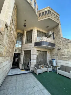 للبيع دار سكني 150 م في السيدية مناسب جداً بلتصنيع لدى شركتنا حصراً الاعتماد الهندسي للعقار
