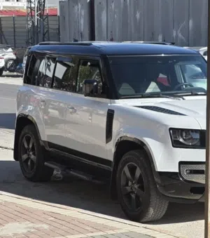 Used Land Rover Defender in Ramallah and Al-Bireh