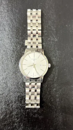 الساعة فقط للبيع • (اصلية) Tissot Classic Dream