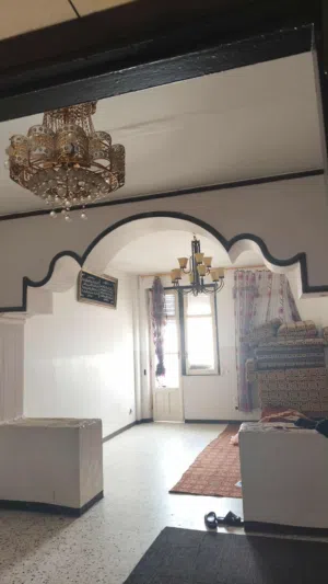 حوش للبيع شارع المعري