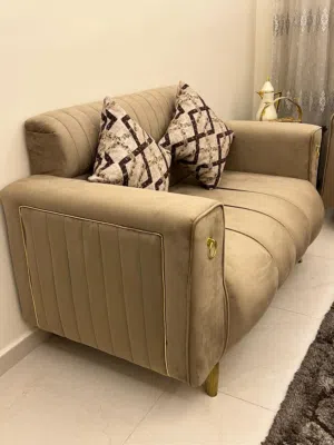 كنب 9 مقاعد للبيع المستعجل