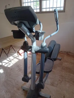 كروس امريكي life fetness